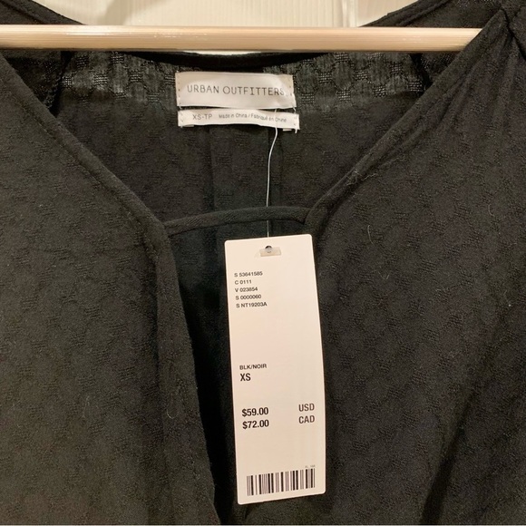 Black Textured Shadow Print Twist-Front Long-Sleeve Woven Shirt Top - Picture 7 of 7